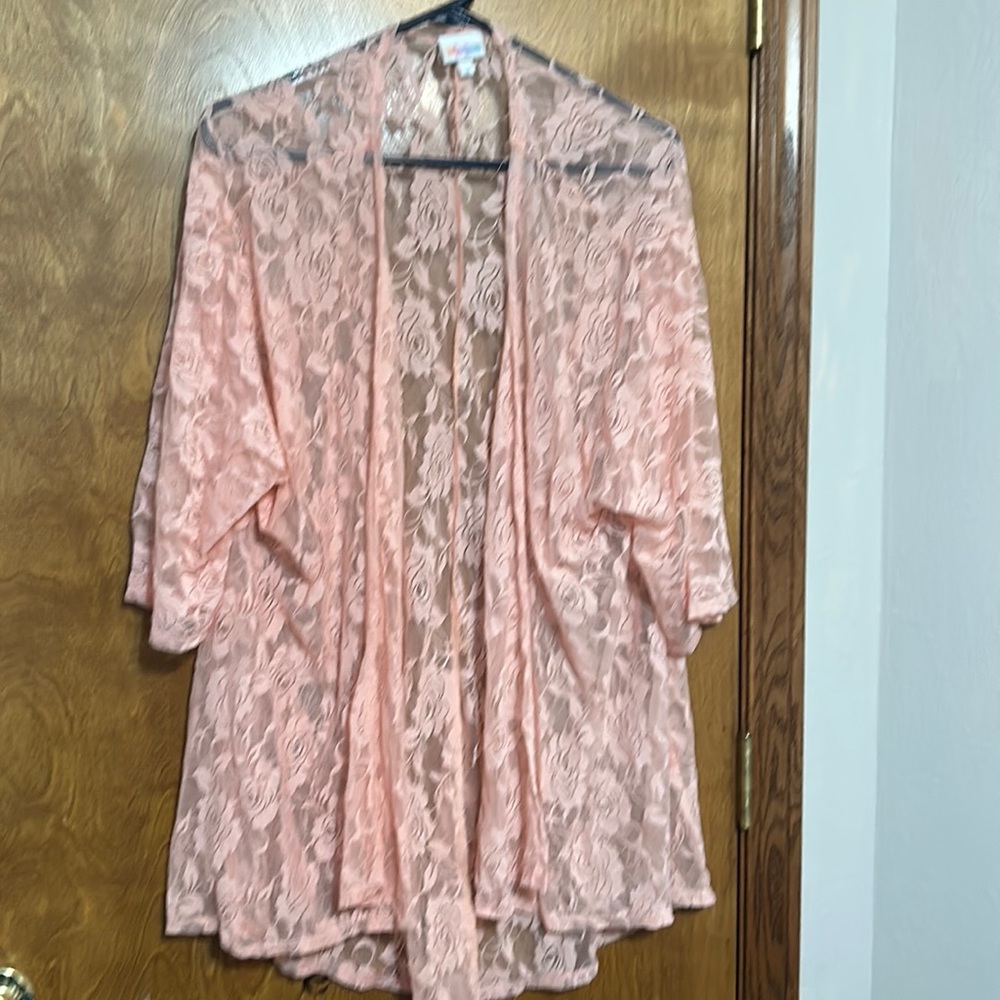 Women’s size medium lace lularoe shall